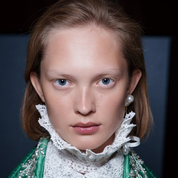 大雪将至  人类在冬天更需要花的安慰